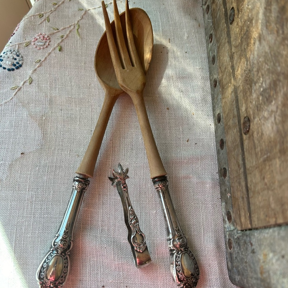Antique Sterling Handle Serving Set - Picture 9 of 10